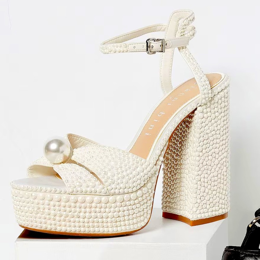 Gianni Bini Platform Pearl heels